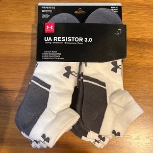 NWT Under Armour Adult Socks, UA Resistor 3.0 6 pack